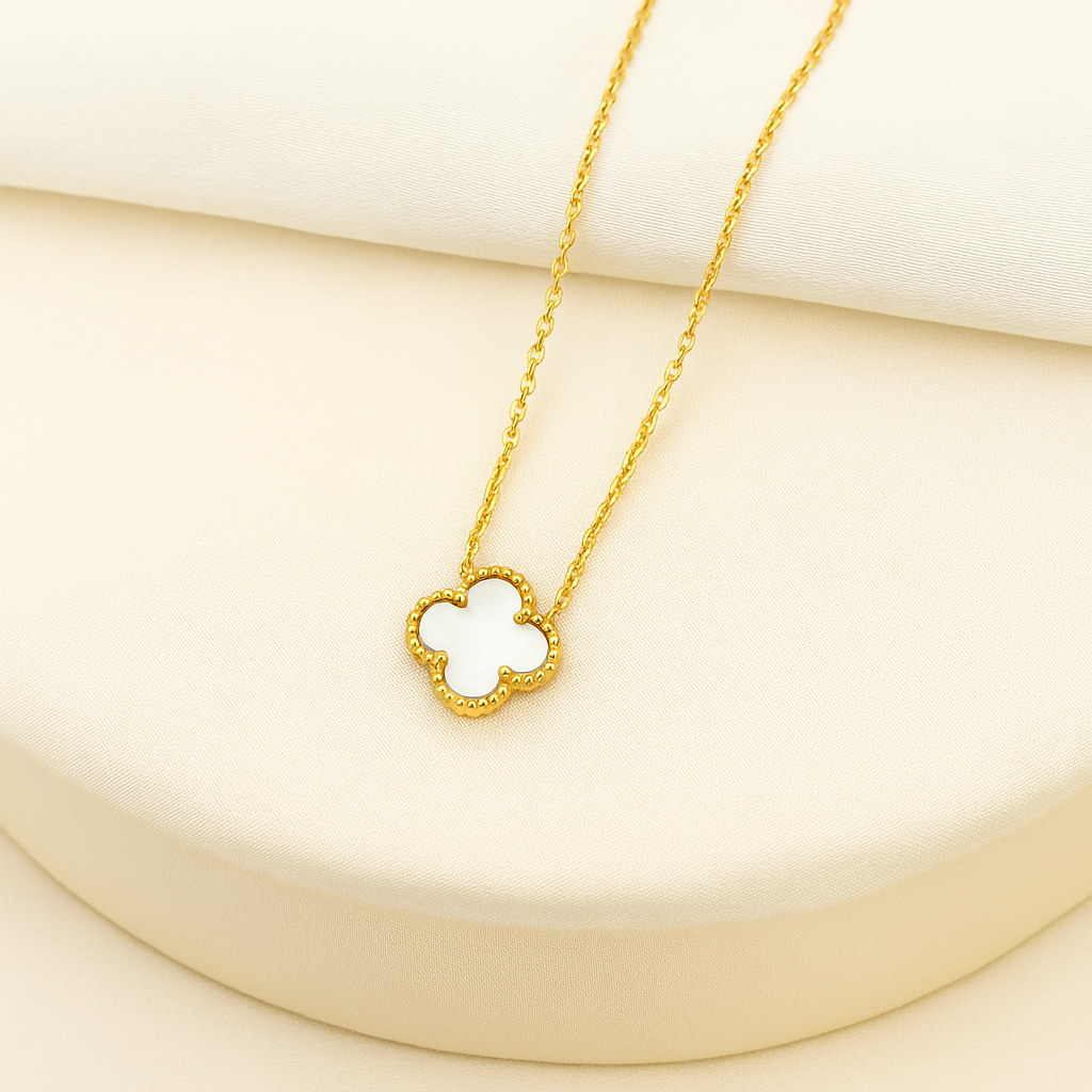 Léna - Arany lóhere nyaklánc