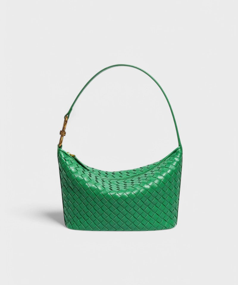 Renáta - Burgundi Stílusú Elegancia